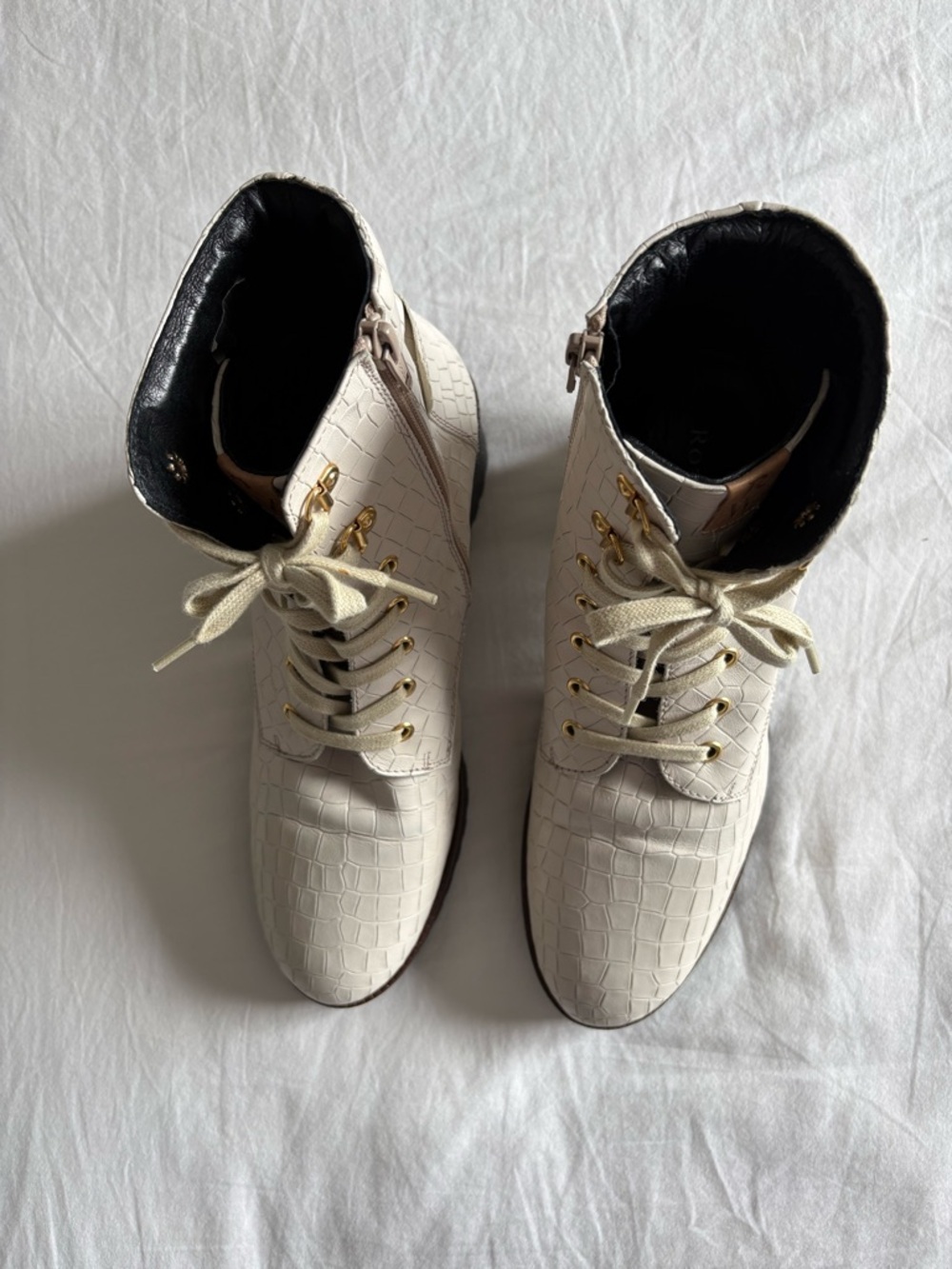 Lace Up Combat Boots Size 42 - Picture 6 of 12